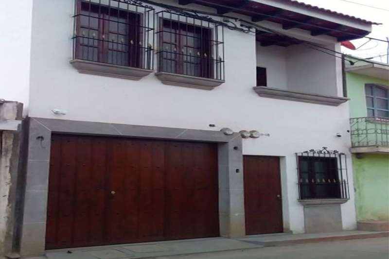 Casa de Desarrollo Cultural de Xenacon ubicado sobre la 1ra. Calle 0-23 de la Zona 1.